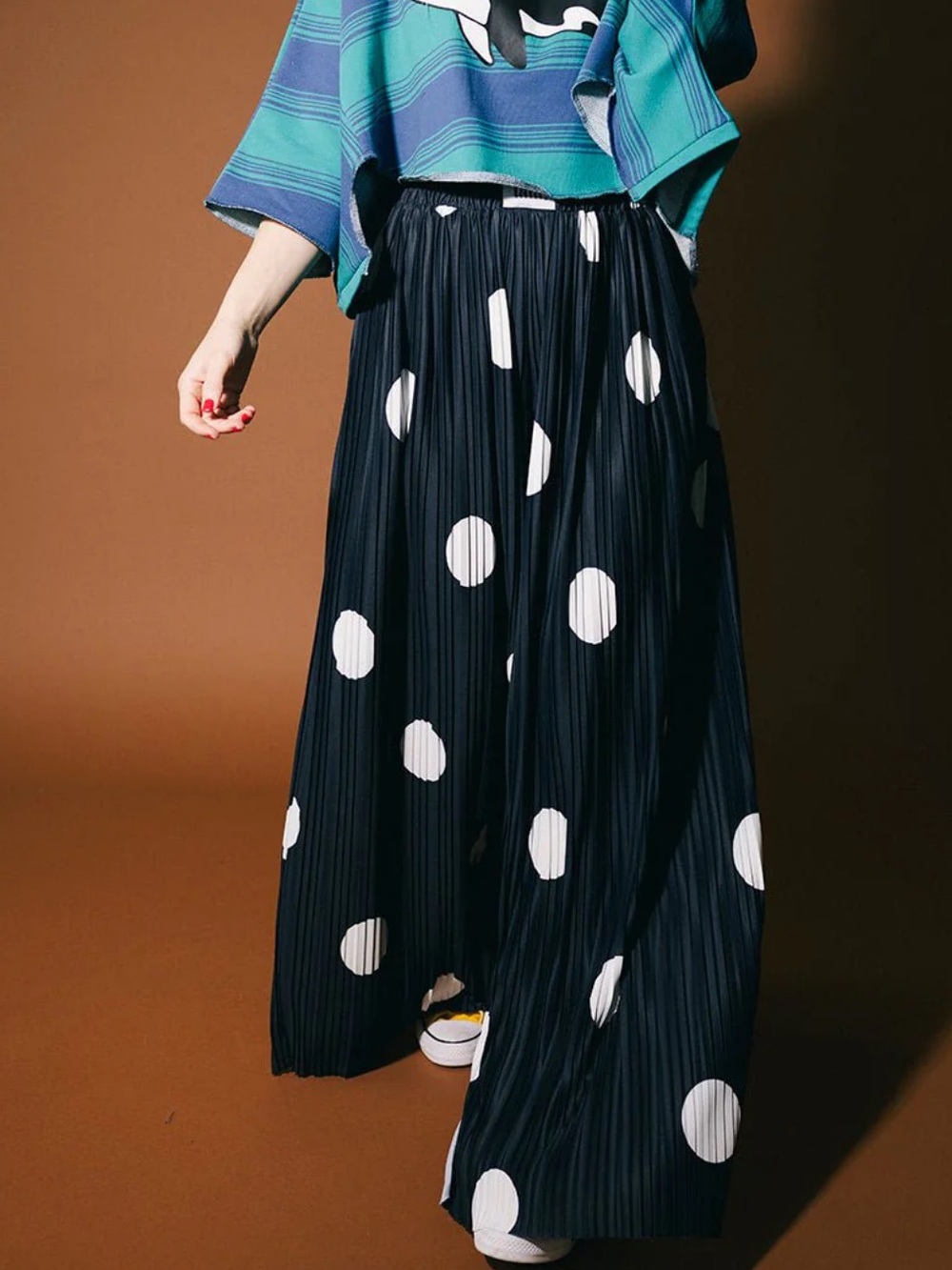Dressed in lala Total Knock Out Pleated Boxer Pants in Polka Dot, S XL - Picture 3 of 5